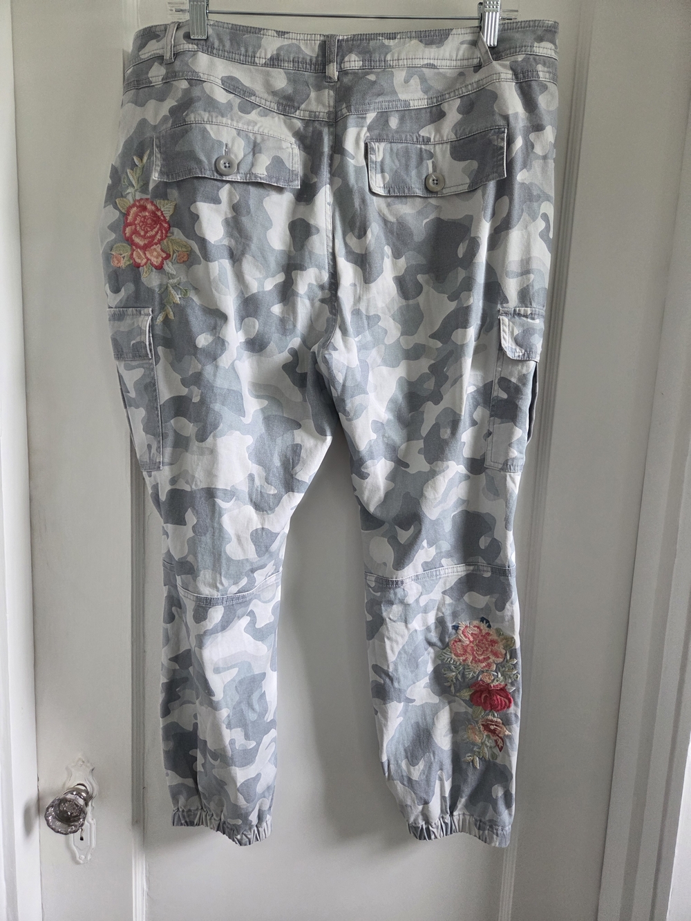 Sundance Pink Floral Lined Shorts
